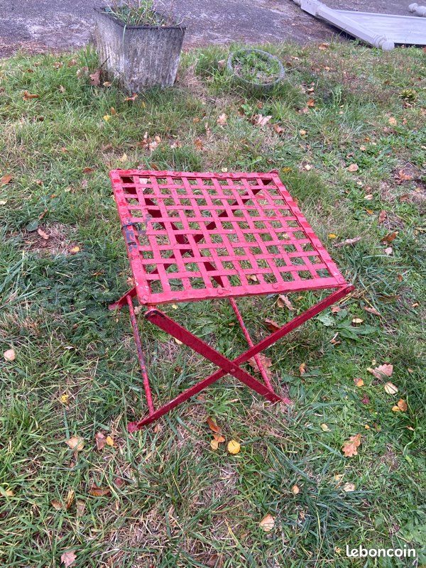 Table en acier vintage (image 2)