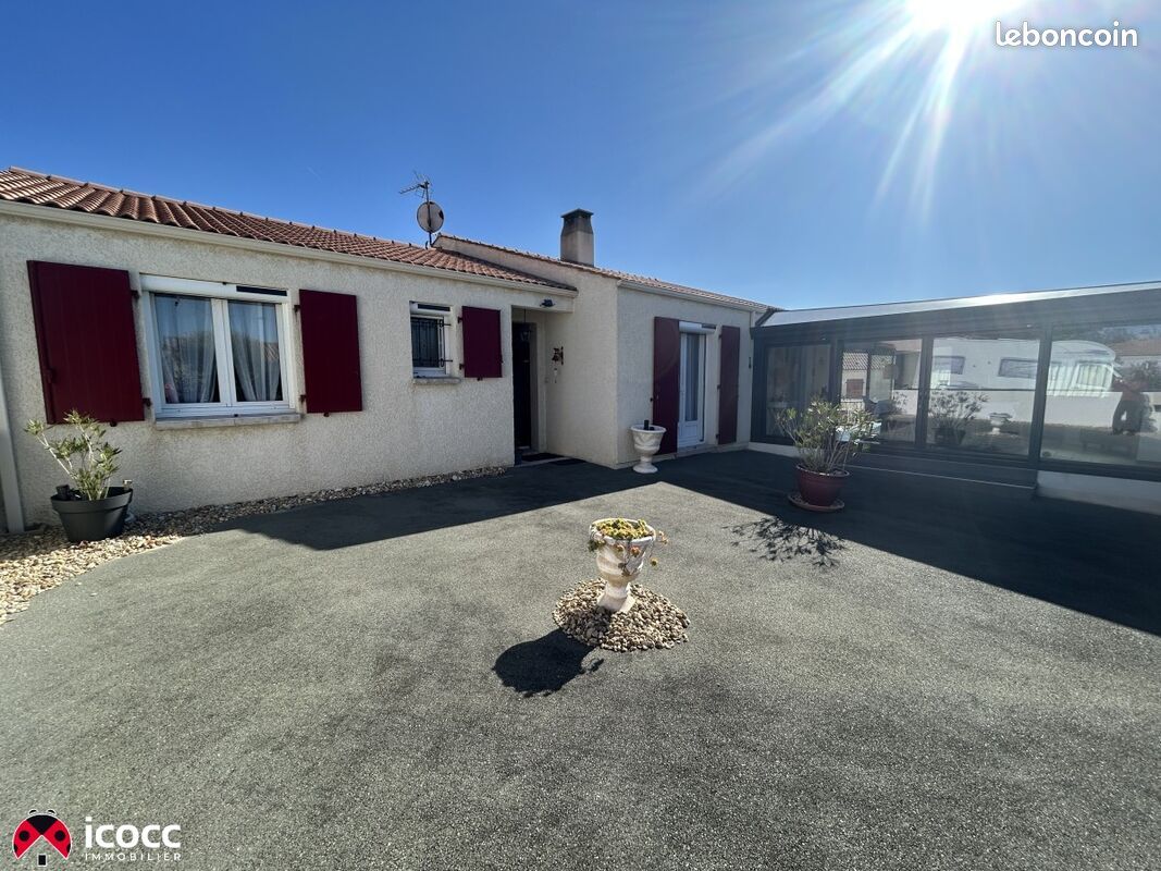 Maison 5 pièces 128 m² · à Saint-Michel-en-l'Herm · 128 m² · 299 250 €