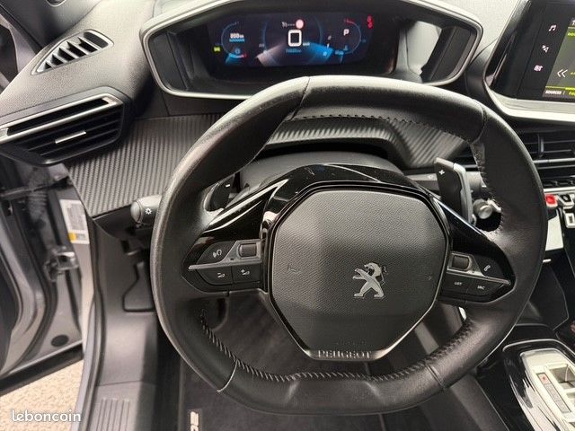 Peugeot 2008 BlueHDi 130CV EAT8 Allure Pack (image 14)