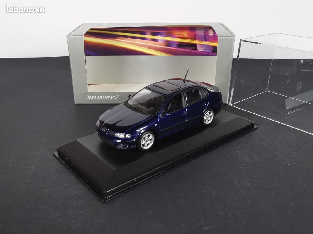 Seat Toledo II (1998-2004) bleu 1/43 Minichamps (boîtage SEAT) - Collection