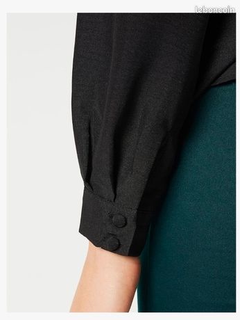 Top NAF NAF Gris Clair Avec Dentelle Et Col Claudine - TS 36, Neuf Sans étiquettes