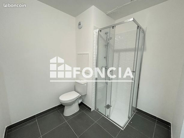 https://img.leboncoin.fr/api/v1/lbcpb1/images/e5/6f/b9/e56fb90d562970e0e5a3bdb93165eb81f52097c4.jpg?rule=ad-image