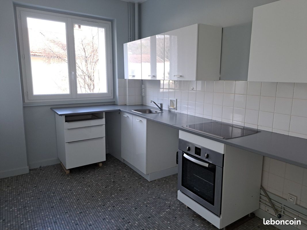 Appartement 4 pièces 84 m² · à Clermont-Ferrand · 84 m² · 940 €