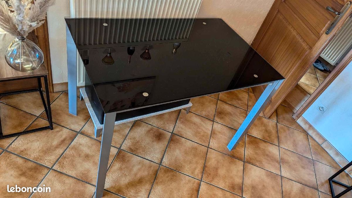 Table en verre (image 2)