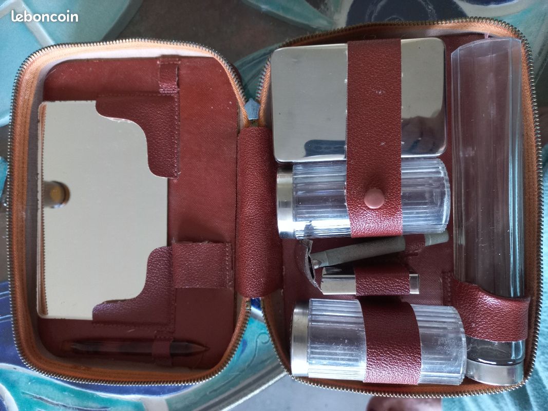 Trousse de toilette voyage vintage (image 2)