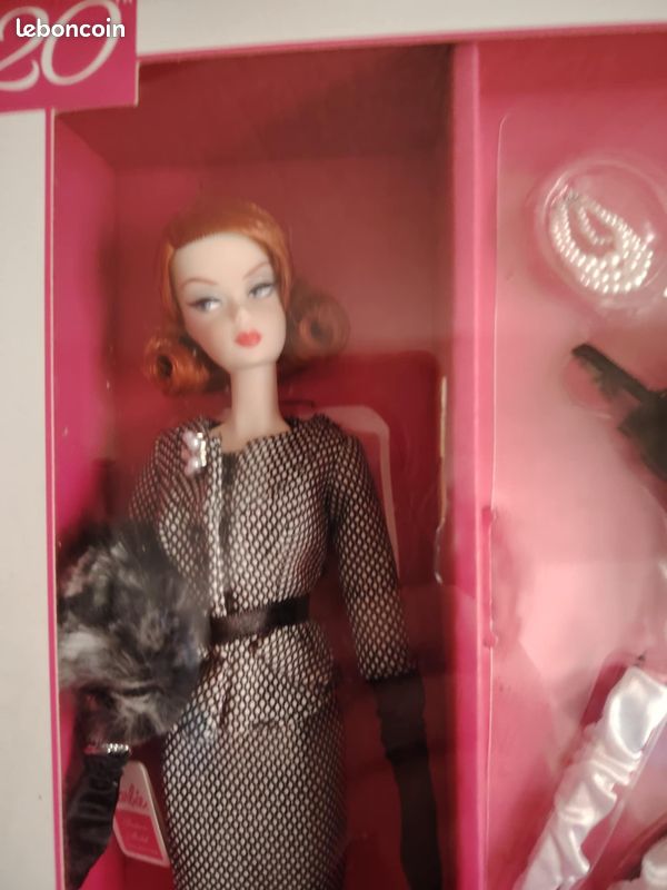 The Best Look Giftset Silkstone Barbie Doll Gold Label (image 2)