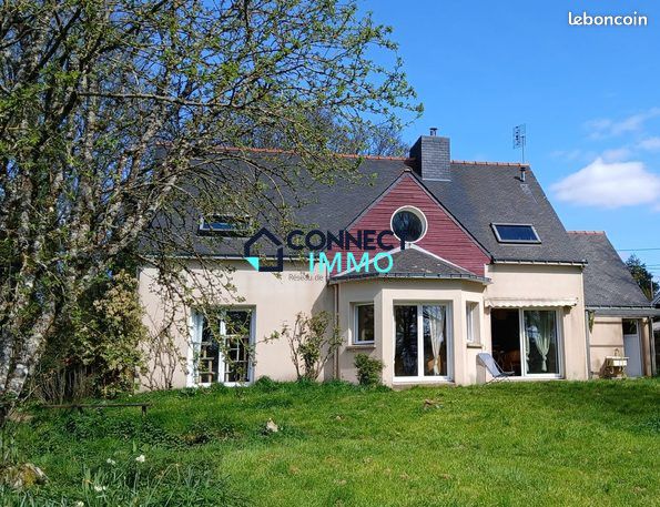 Maison 7 pièces 157 m² · à Langonnet · 157 m² · 227 000 €