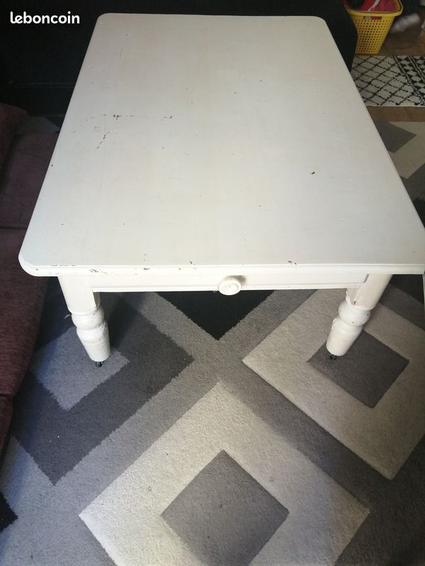 A vendre table basse en bois massif (image 1)