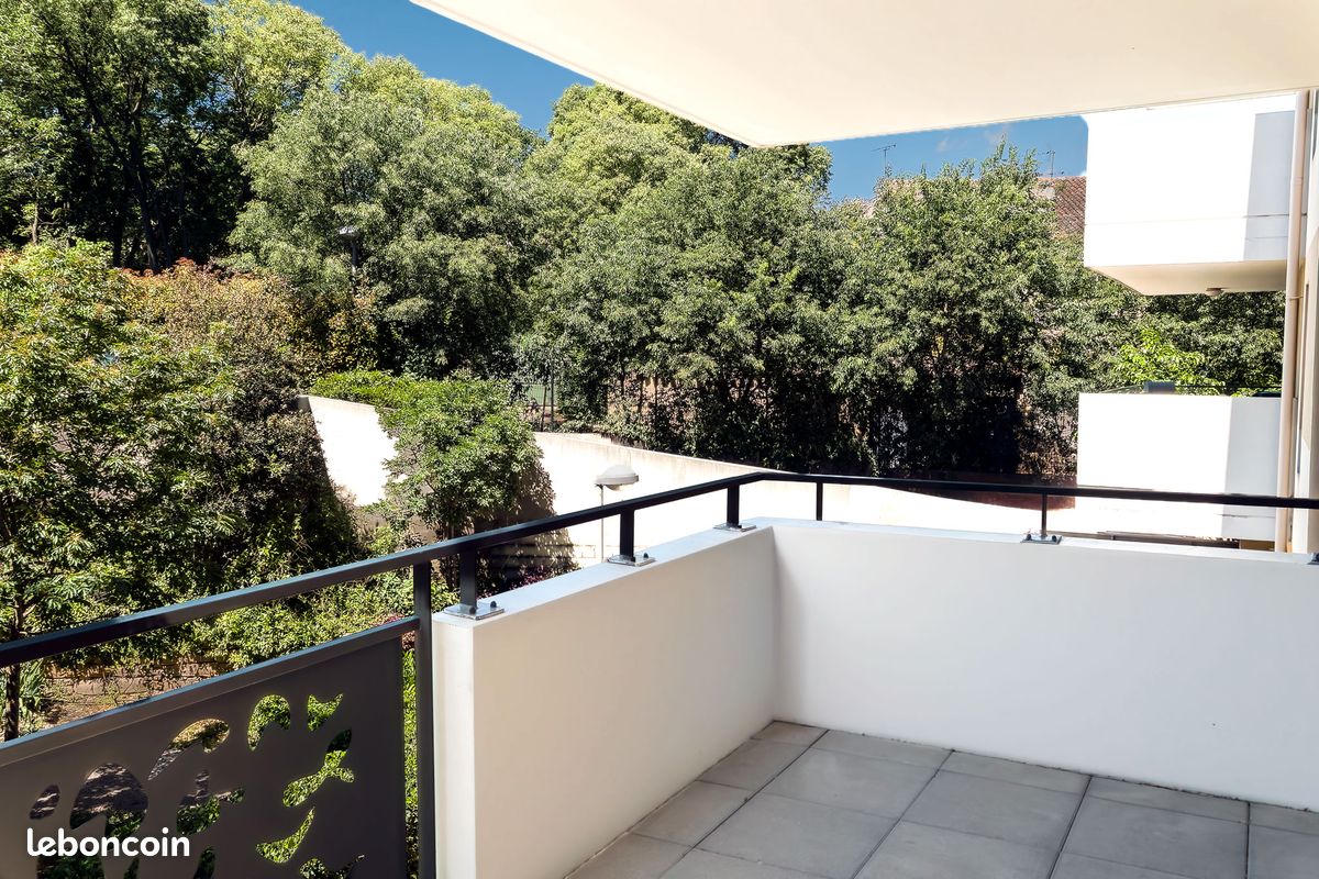 Appartement 3 pièces 60 m² · à Marseille · 60 m² · 240 000 €