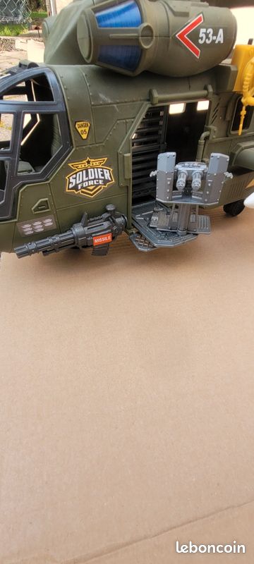 Hélicoptère SOLDIER FORCE (image 5)