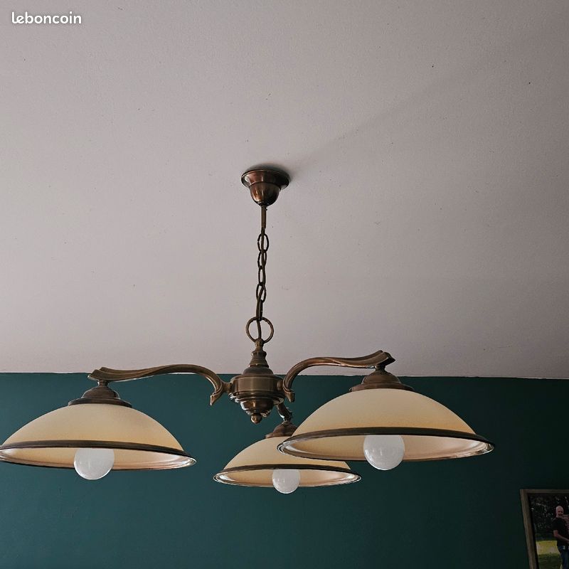 Lustre billard (image 1)