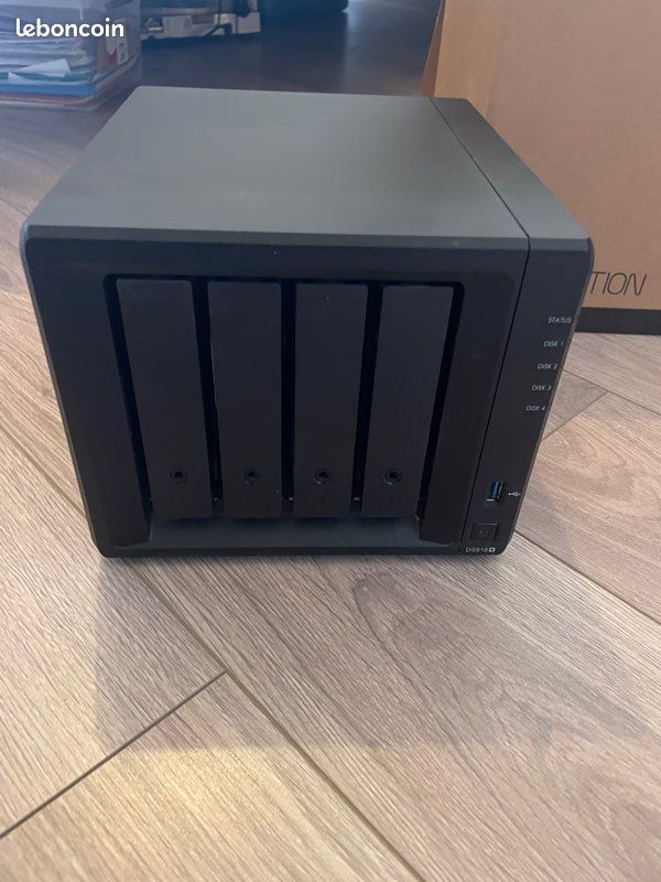 NAS Synology DS918+ (4 baies) + 9 To de stockage – Excellent état (image 1)