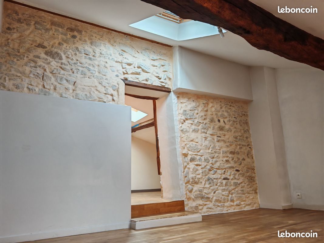 Maison 5 pièces 80 m² · à Ambronay · 80 m² · 900 €