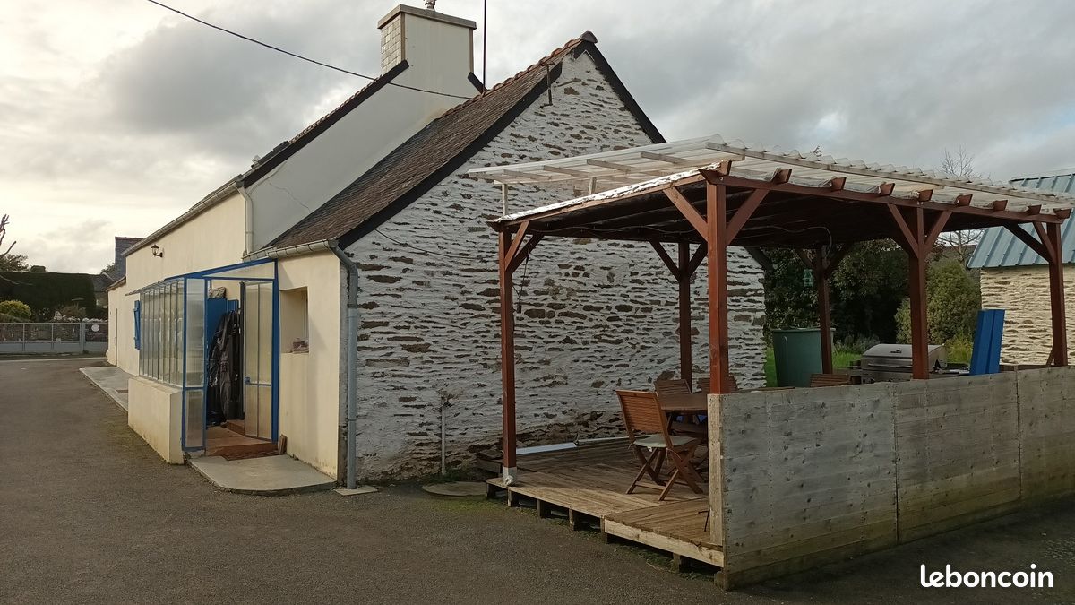 Maison 6 pièces 95 m² · à Cléden-Poher · 95 m² · 170 000 €