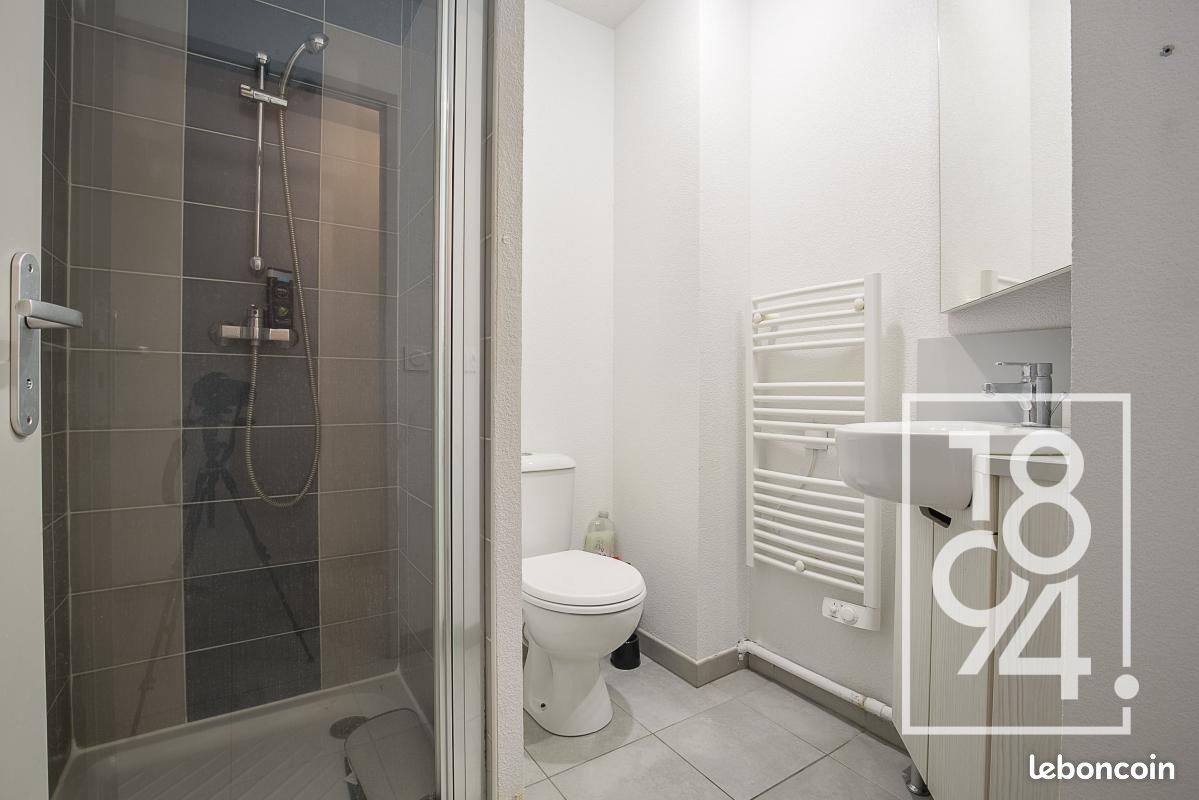 Studio 1 pièce 18 m² (image 3)