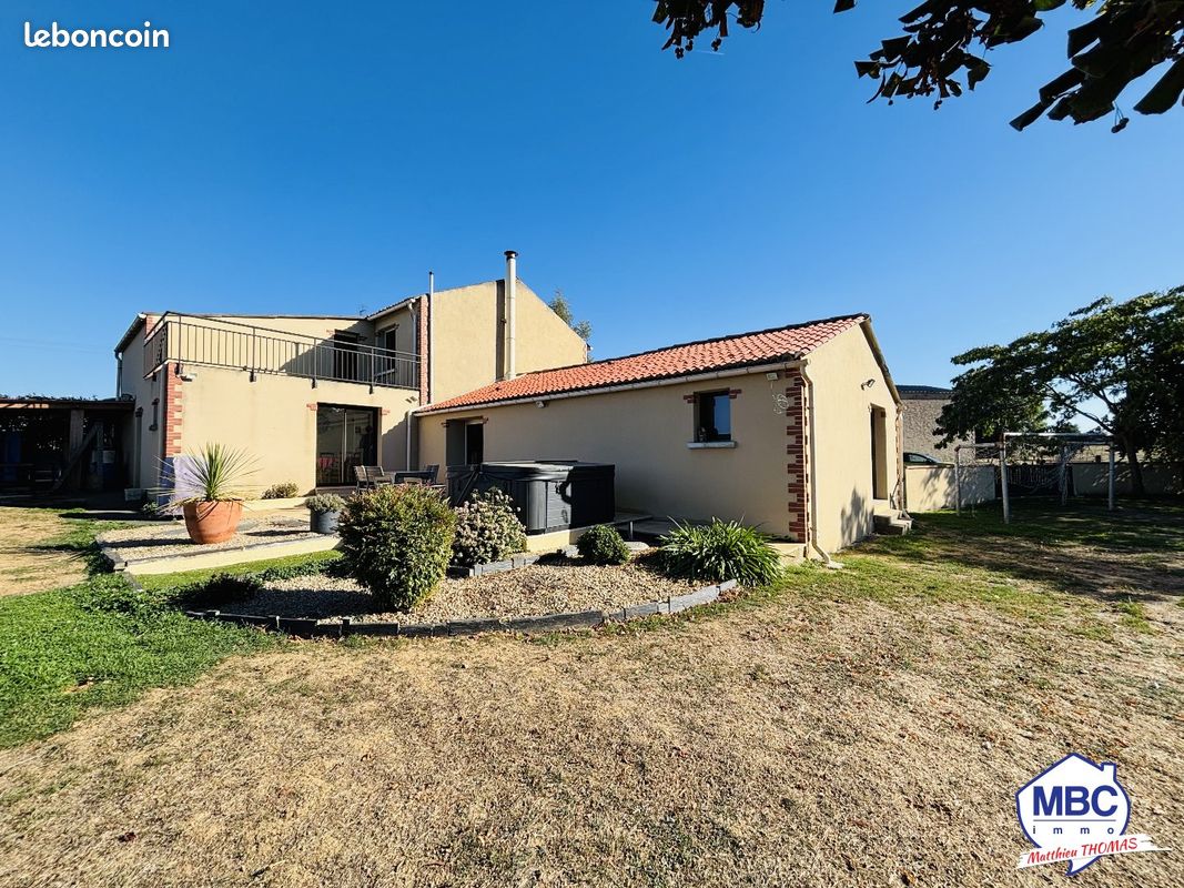 Maison 6 pièces 133 m² · à Montrevault-sur-Èvre · 133 m² · 241 990 €