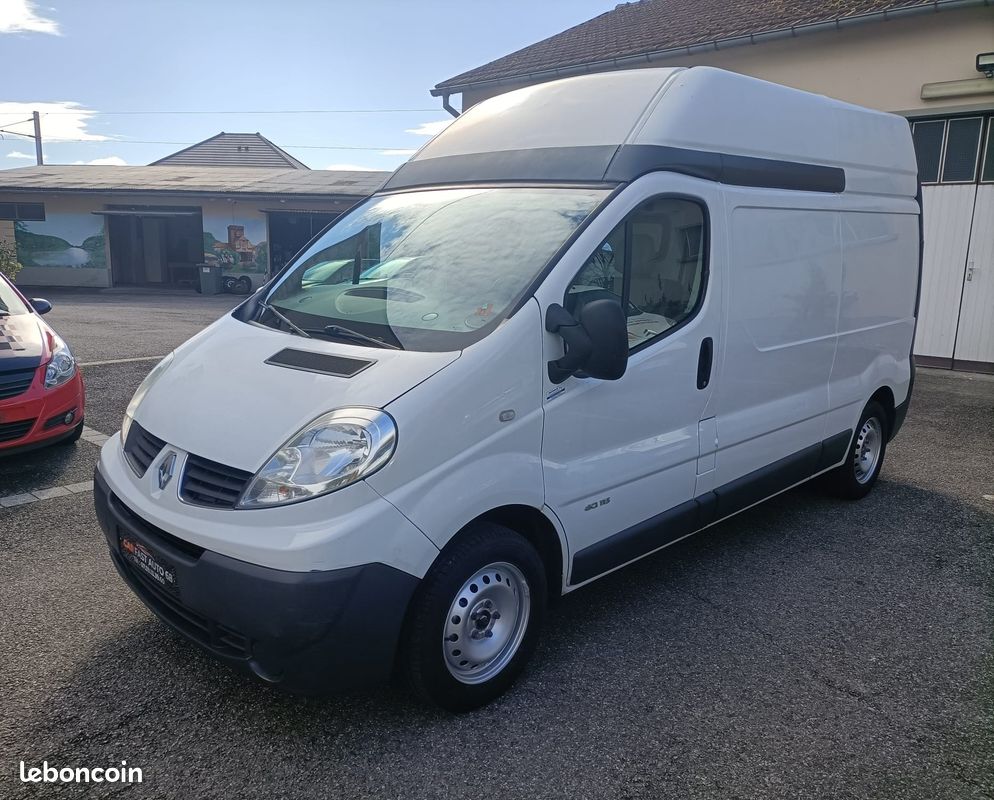 RENAULT TRAFIC L2H2 2.0 DCI 115cv BV6 (image 1)