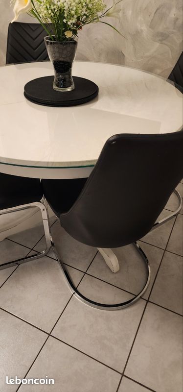 Chaises salle a manger (image 2)