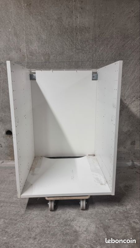 METOD structure élément bas IKEA
Structure élément bas, blanc, 60x60x80 cm
Structure élément bas, blanc, 60x60x80 cm (image 2)