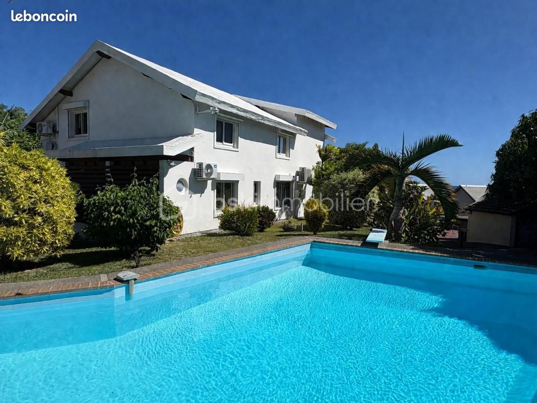 Maison 6 pièces 300 m² · à Saint-Paul · 300 m² · 2 199 000 €