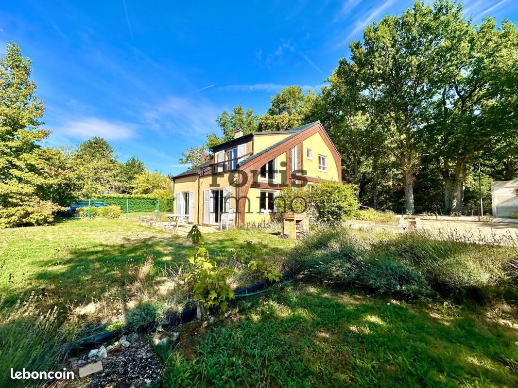 Maison 5 pièces 146 m² · à Cesson · 146 m² · 390 000 €