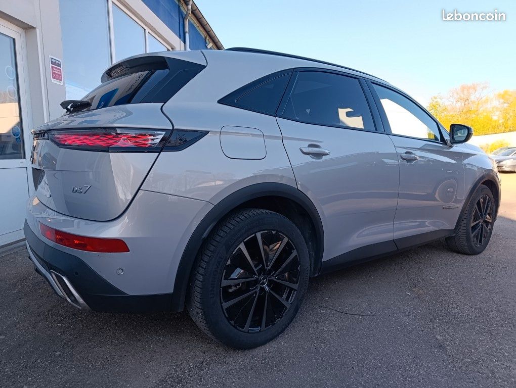 DS 7 (X74) E-TENSE 4x4 1.6i HER 300ch Esprit Voyage (image 3)