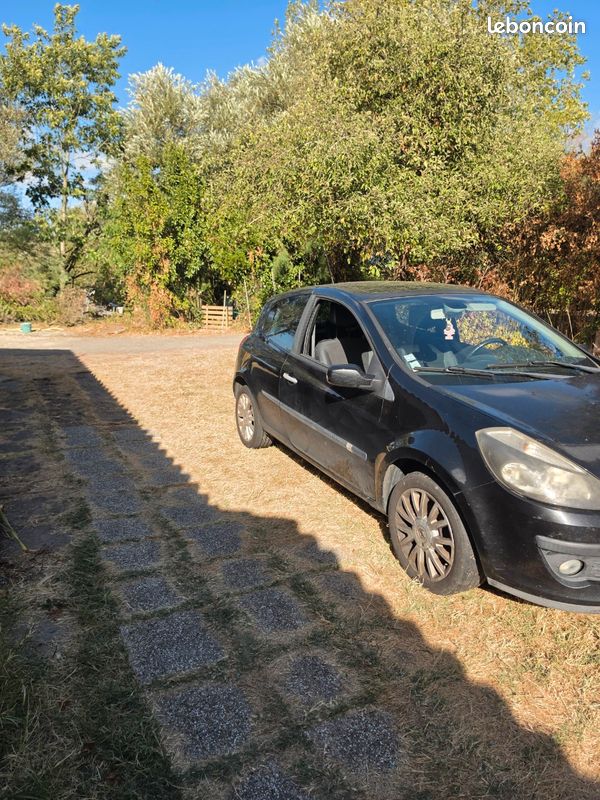 Clio 3 1.2 TCE 101CV (image 1)