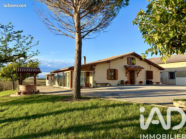 Propriété 4 pièces 140 m²