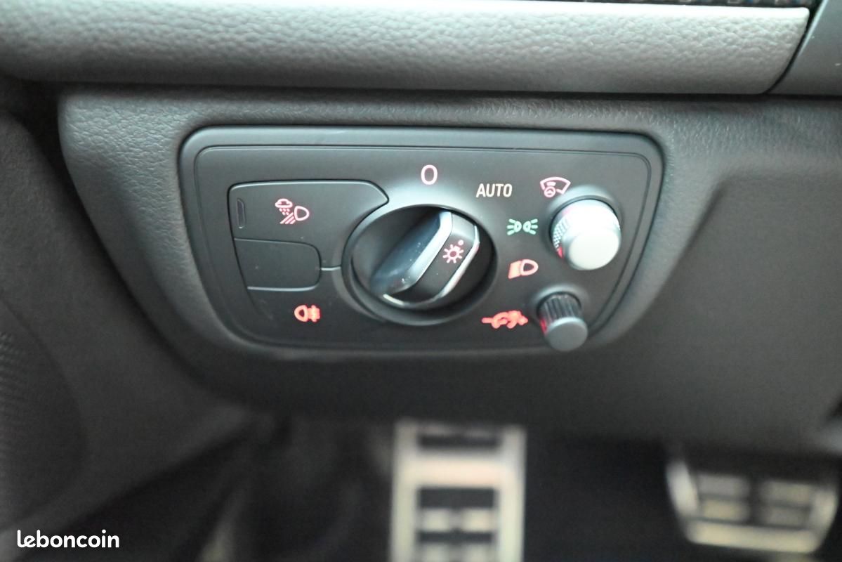 Audi RS6 Avant Performance V8 4.0 TFSI 605 Quattro Tiptronic 8 (image 39)
