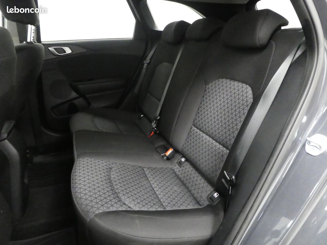 Kia CEED SW 1.5 T-GDI 160CH ACTIVE DCT7 (image 8)