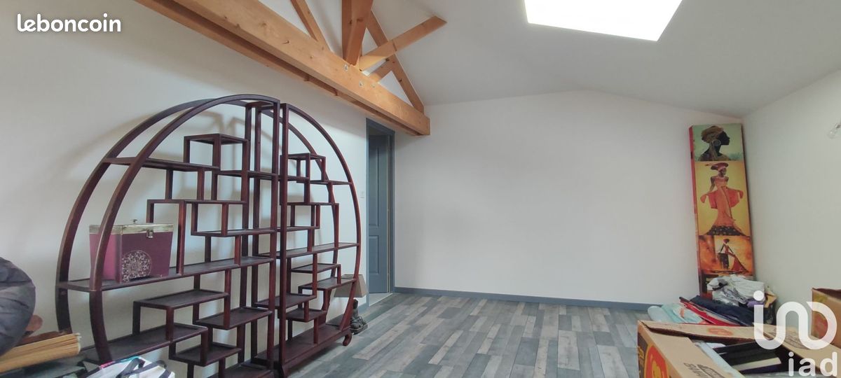 Maison 8 pièces 170 m² - Le Busseau 79240 (image principale 13)