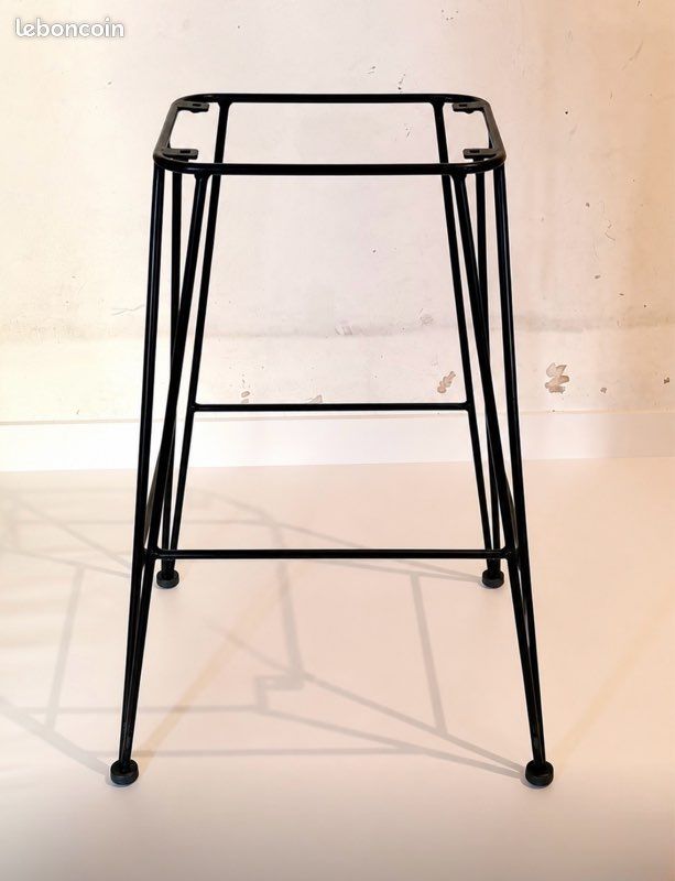 Chaise de bar, tabouret, piètement, assise, neufs, porte-vases, porte-bûches… (image 8)