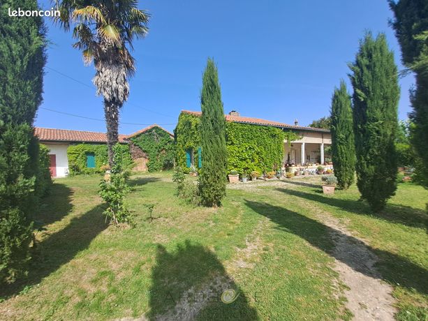 Maison 9 pièces 235 m²