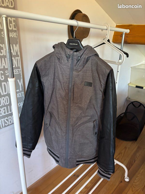 Veste / Blouson à capuche Vans – Taille S – Style Varsity / Streetwear (image 1)