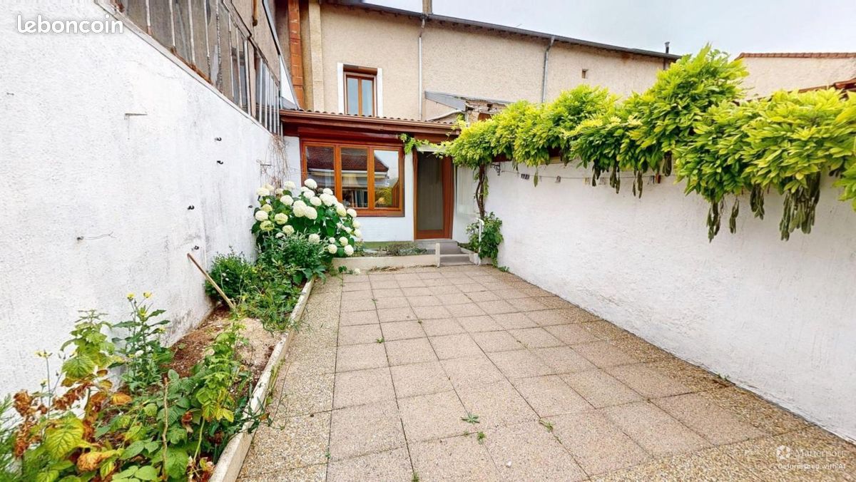 Maison 4 pièces 111 m² · à Void-Vacon · 111 m² · 107 000 €