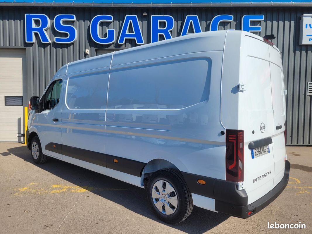 NISSAN INTERSTAR 35 L3H2 FOURGON 2.0 DCI 150 N-CONNECTA 03 PLACES NEUF avec CAMÉRA DE RECUL + CLIM MANUELLE + RADARS ARRIÈRE + ROUE DE SECOURS / GARANTIE CONSTRUCTEUR 5 ANS ( Prix de Vente 31 990 HT ) (image 2)