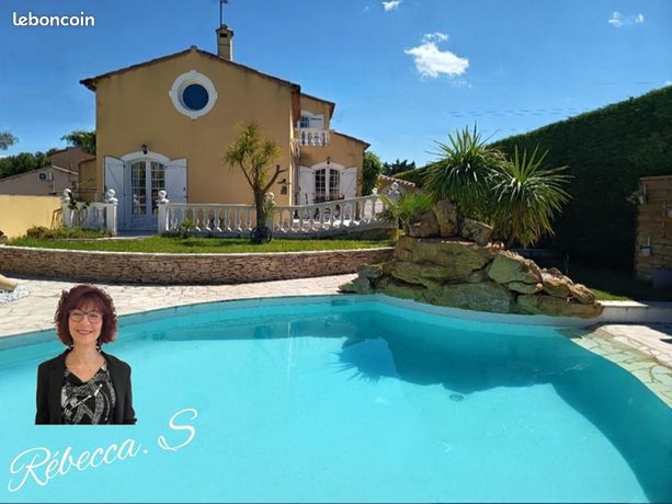 Maison 6 pièces 248 m²