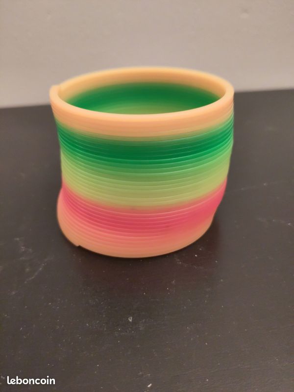 Ressort Slinky en plastique (image 1)