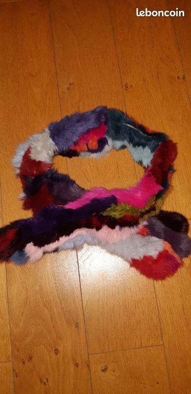 Echarpe lapin multicolore (image 1)