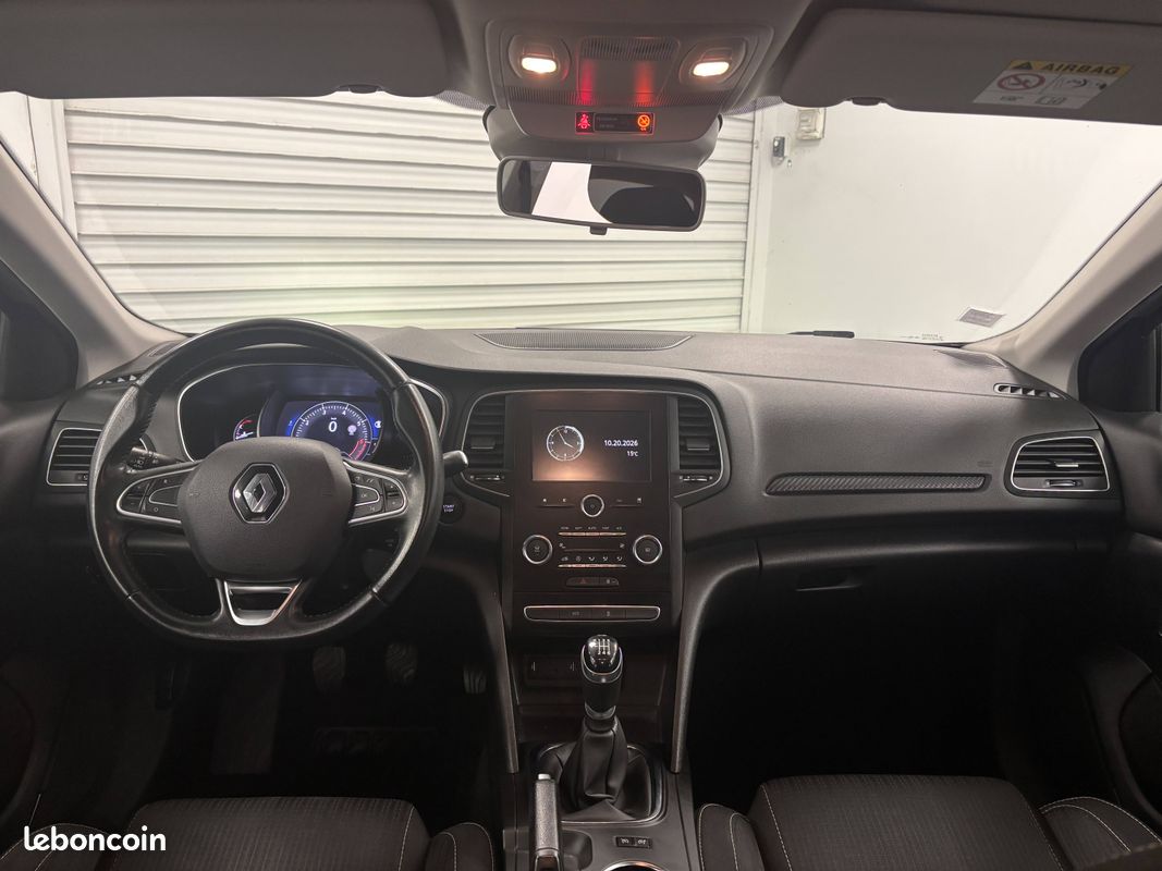 RENAULT Mégane IV Berline TCe 115 FAP Business (image 14)