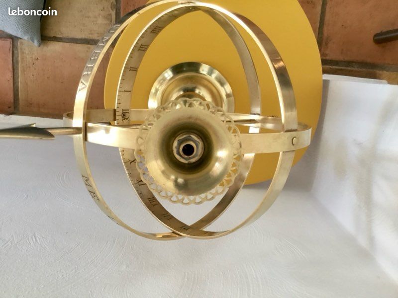 Sphère Armillaire En Fonte Sur Pied - Hauteur 34 Cm - Décoration