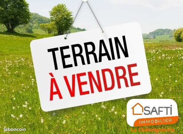 Terrain 815 m² · à Saint-Maurice-des-Noues · 815 m² · 13 500 €