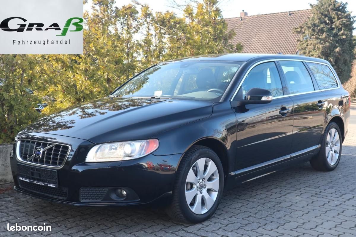 Volvo V70 3.2 SUMMUM 238 CH BVA - RADAR DE RECUL ISOFIX SYSTEME NAVIGATION (image 1)