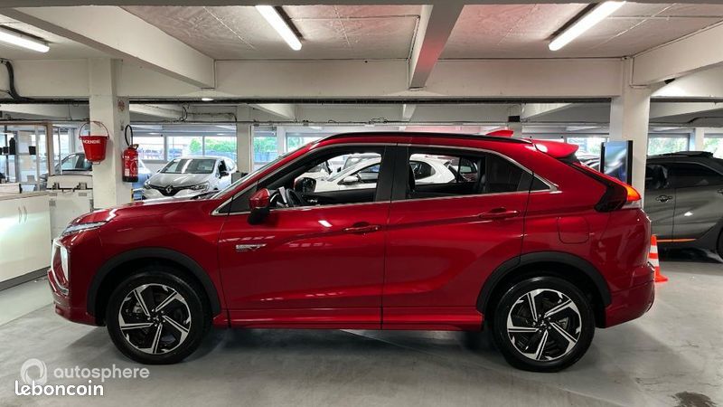 Mitsubishi Eclipse Cross 2.4 MIVEC PHEV 188ch Intense Edition 4WD (image 8)