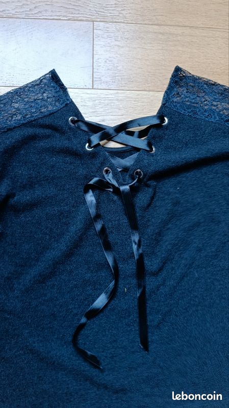 Pull à dentelle noir t 38 40 com NEUF (image 3)