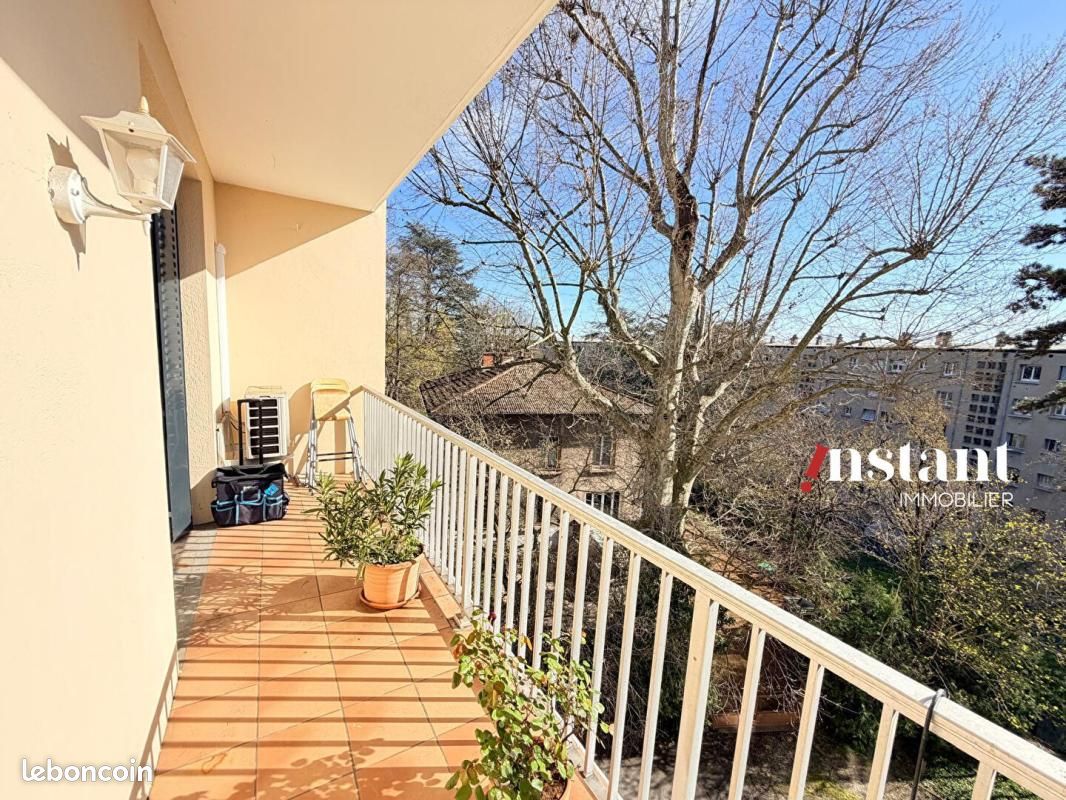 Appartement 3 pièces 70 m² · à Oullins-Pierre-Bénite · 70 m² · 210 000 €