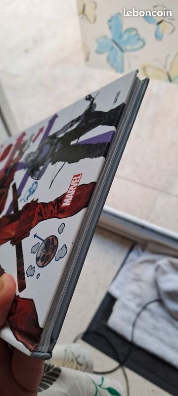 Hawkeye vs deadpool (image 6)