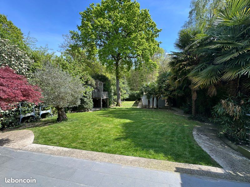 Maison 7 pièces 163 m² · à Claye-Souilly · 163 m² · 599 000 €