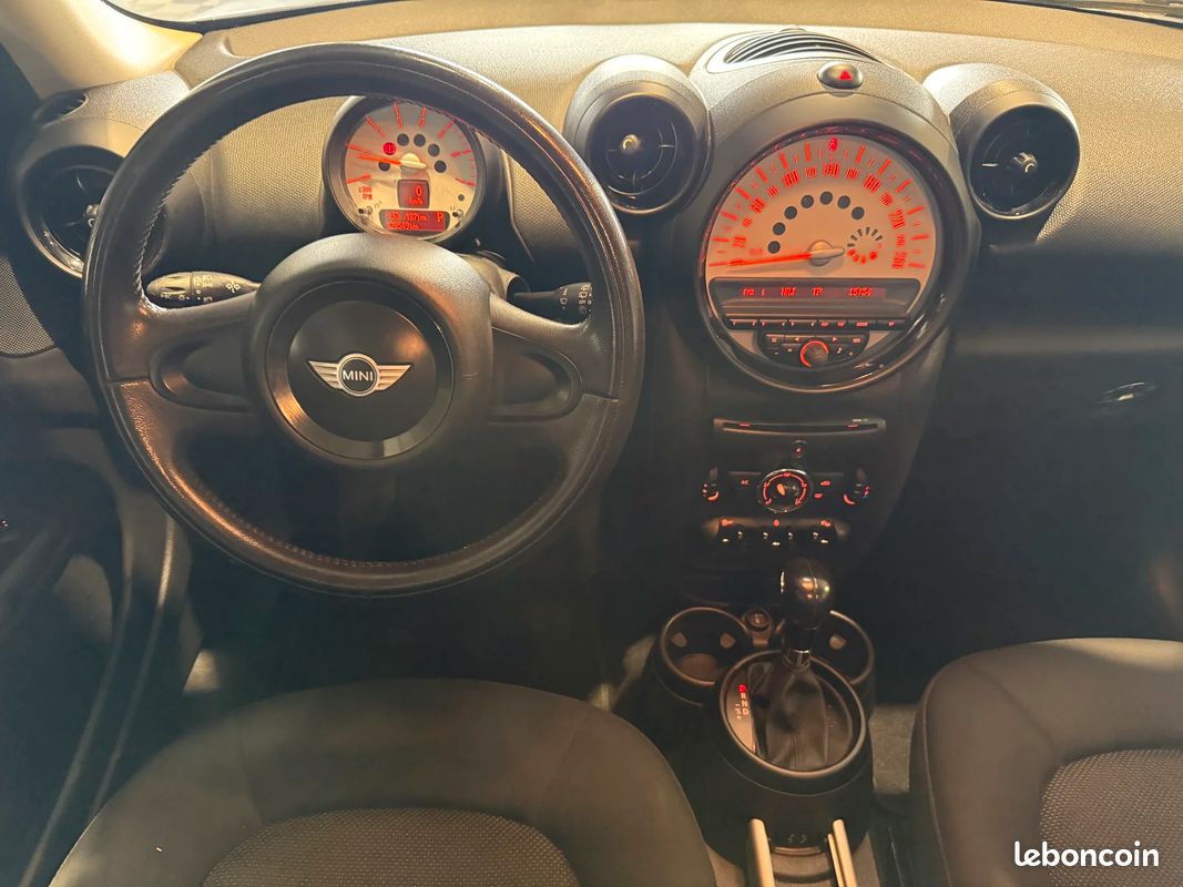Mini COUNTRYMAN Cooper D (image 12)