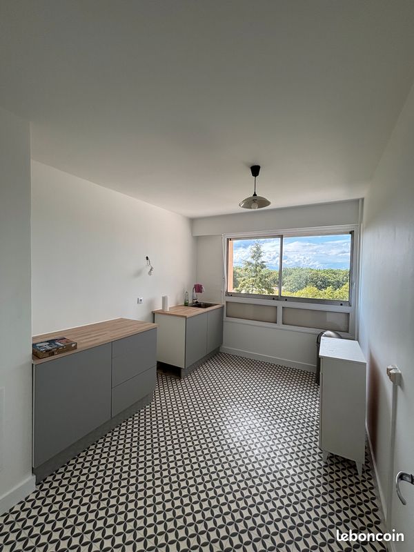 Parking 2 pièces 50 m² · à Maurepas · 50 m² · 910 €/mois